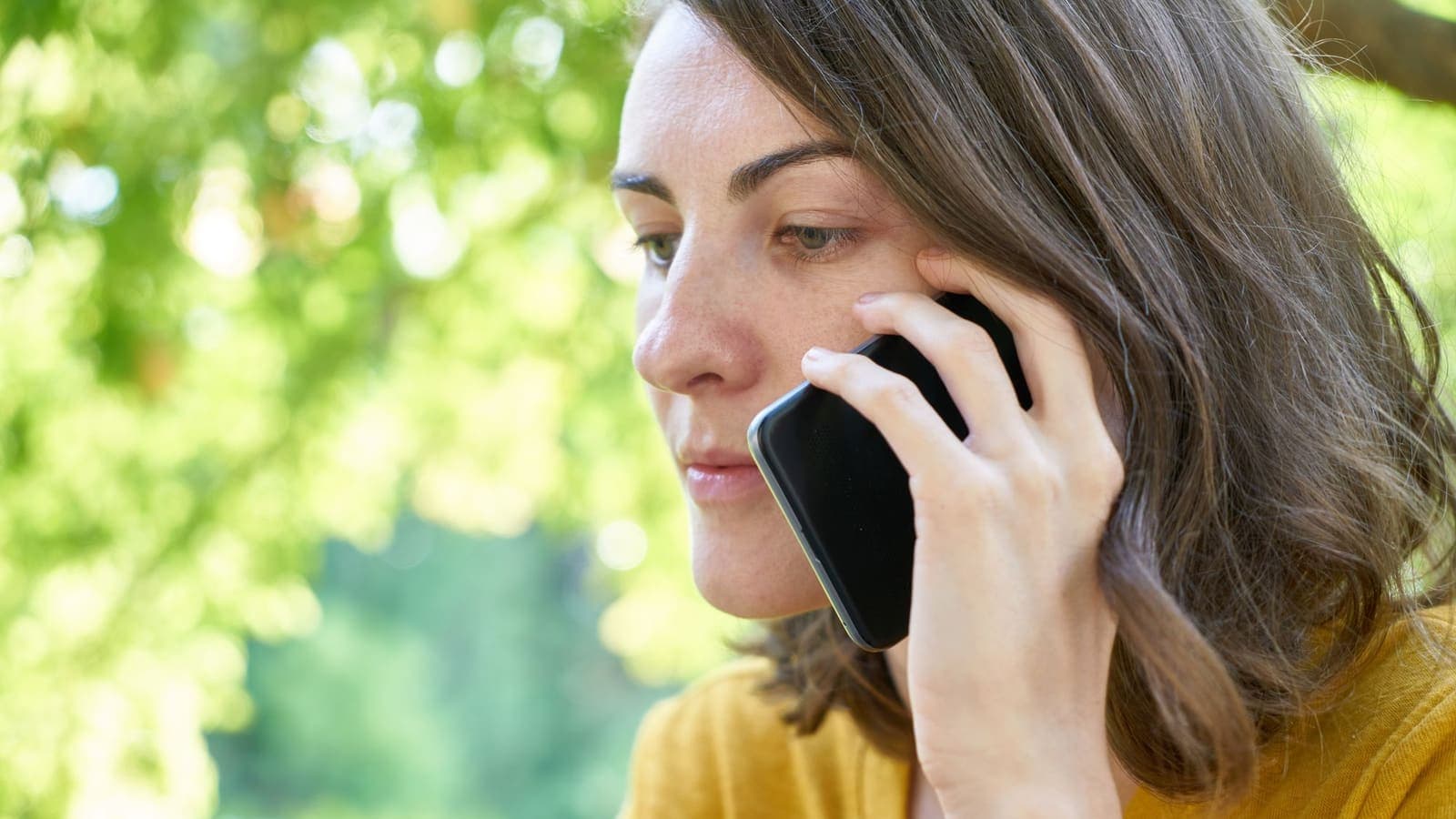 SMS และสายโทรศัพท์หลอกลวงในไทย: รูปแบบที่พบบ่อยและวิธีตรวจสอบ