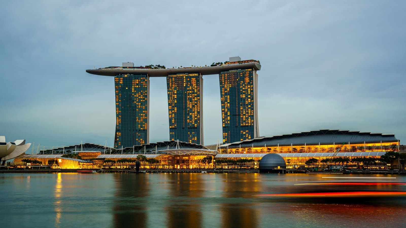 VPN for Traveling to Singapore: Leisure, Business and Remote Work